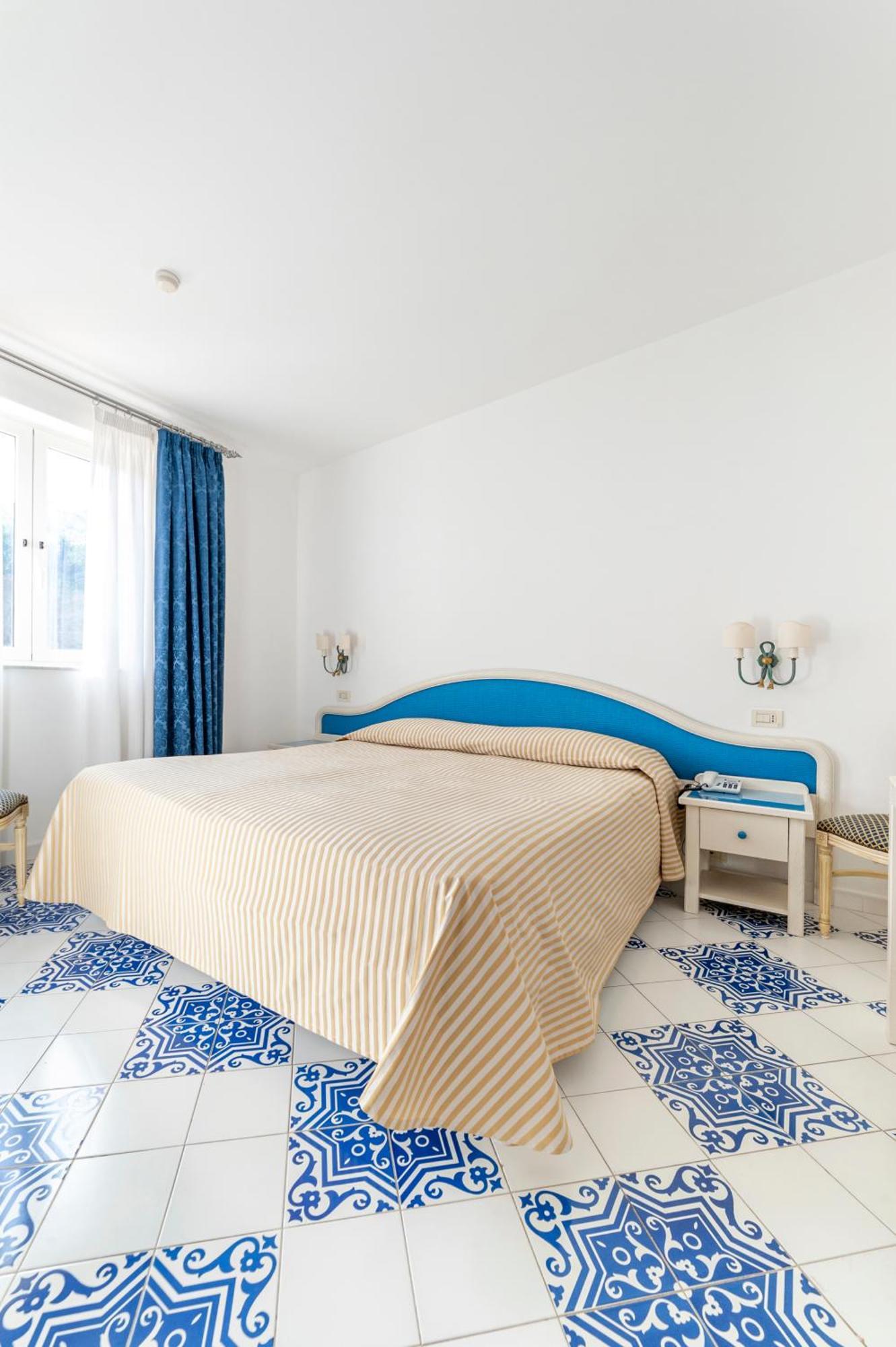 Hotel Gran Paradiso Ischia Esterno foto