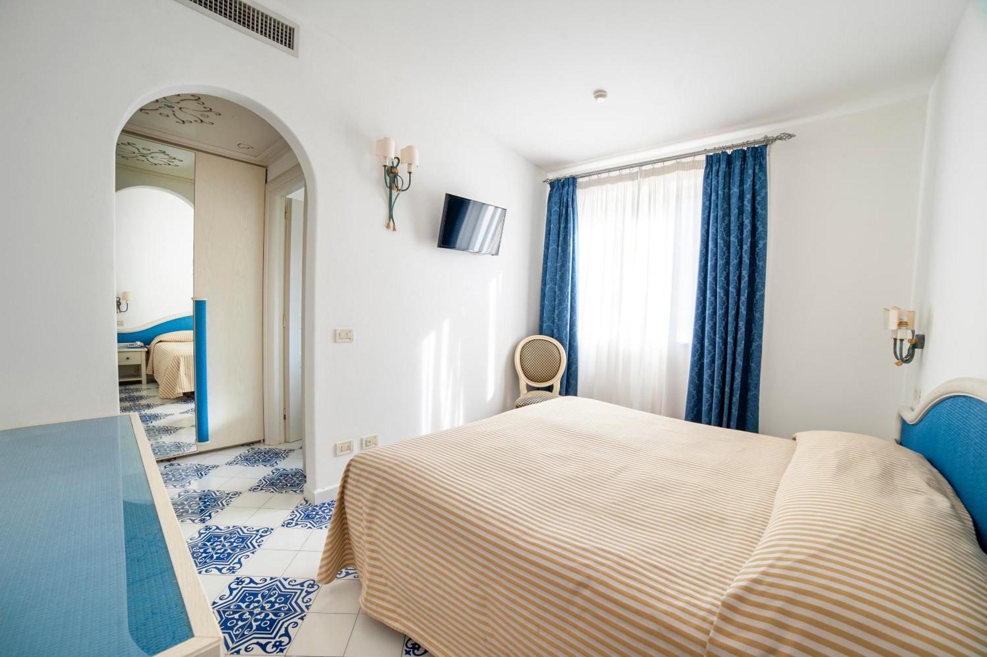 Hotel Gran Paradiso Ischia Esterno foto