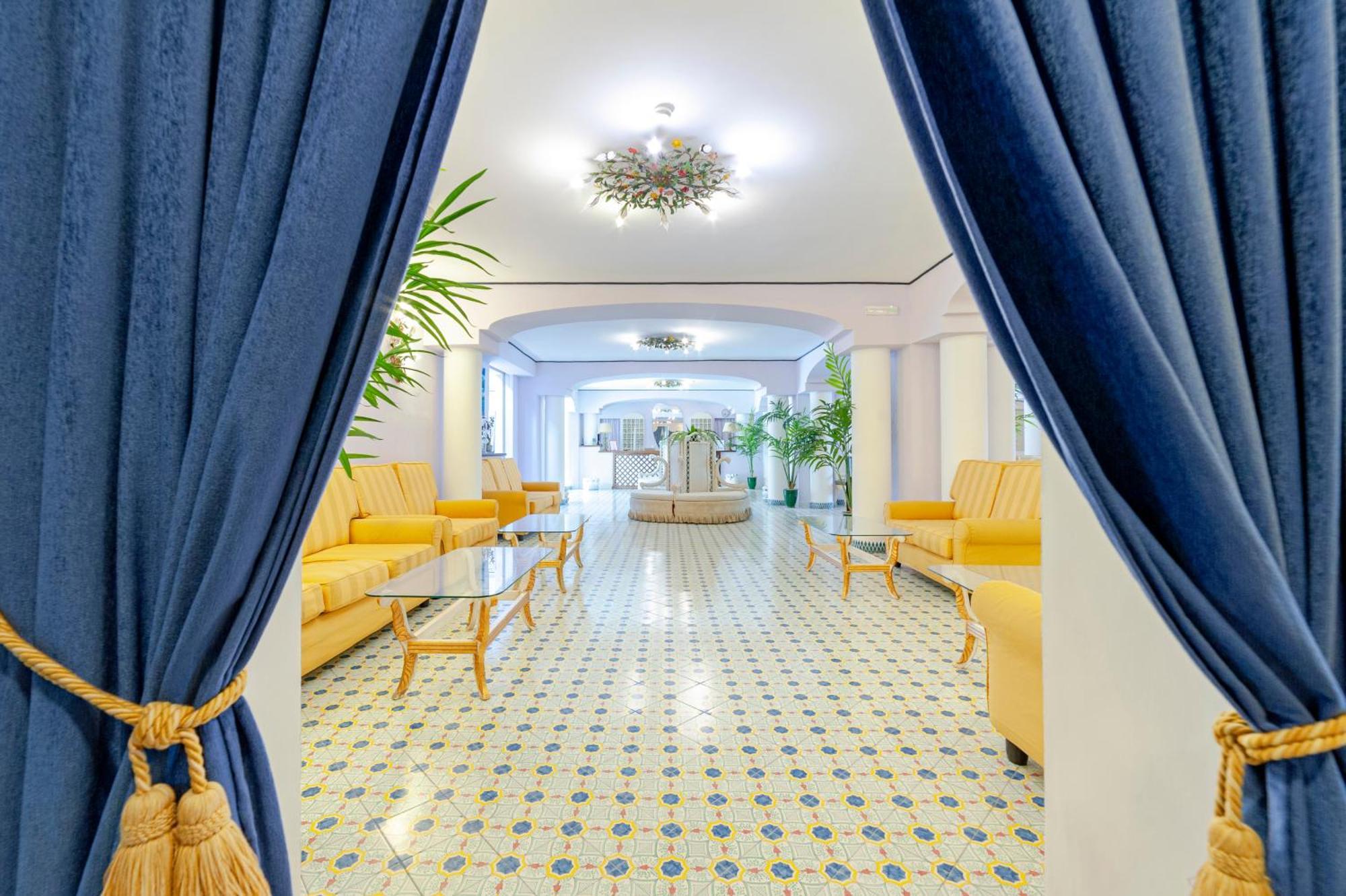 Hotel Gran Paradiso Ischia Esterno foto